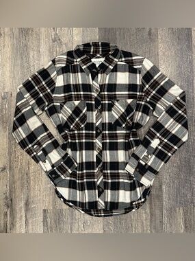 Women’s Abercrombie & Fitch Black White and Orange Flannel Size Large